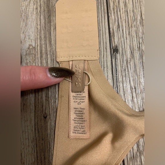 SKIMS ULTIMATE NIPPLE PUSH-UP BRA-CLAY-30C-BNWT - Picture 10 of 11